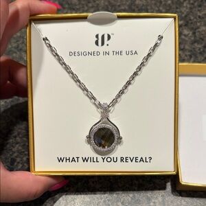 BP gem society, necklace